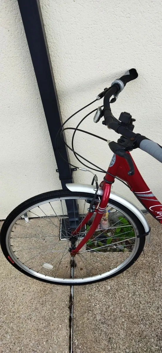 Apollo Café Women's Hybrid Bike 6 speed 28inch - Image 4