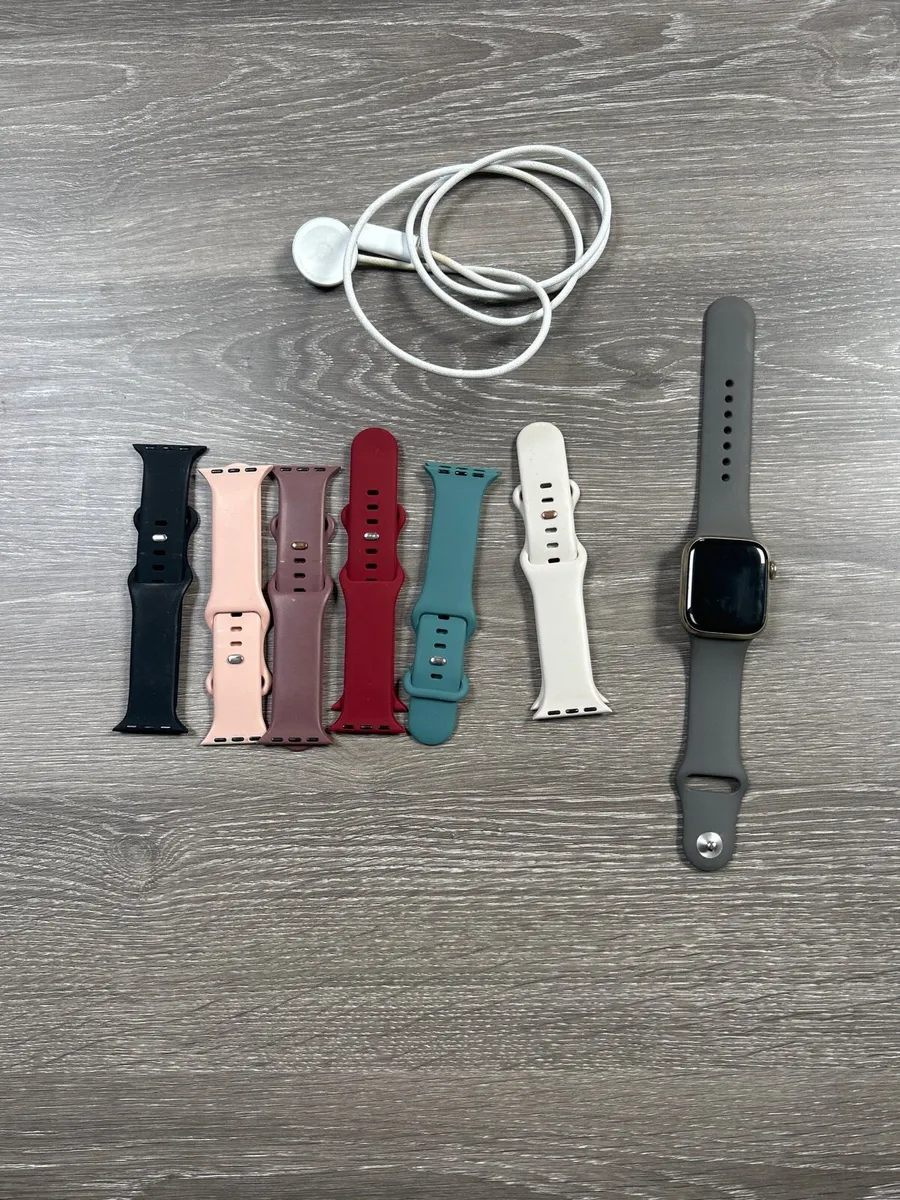 Apple Watch series 9 stainless steel - Image 1