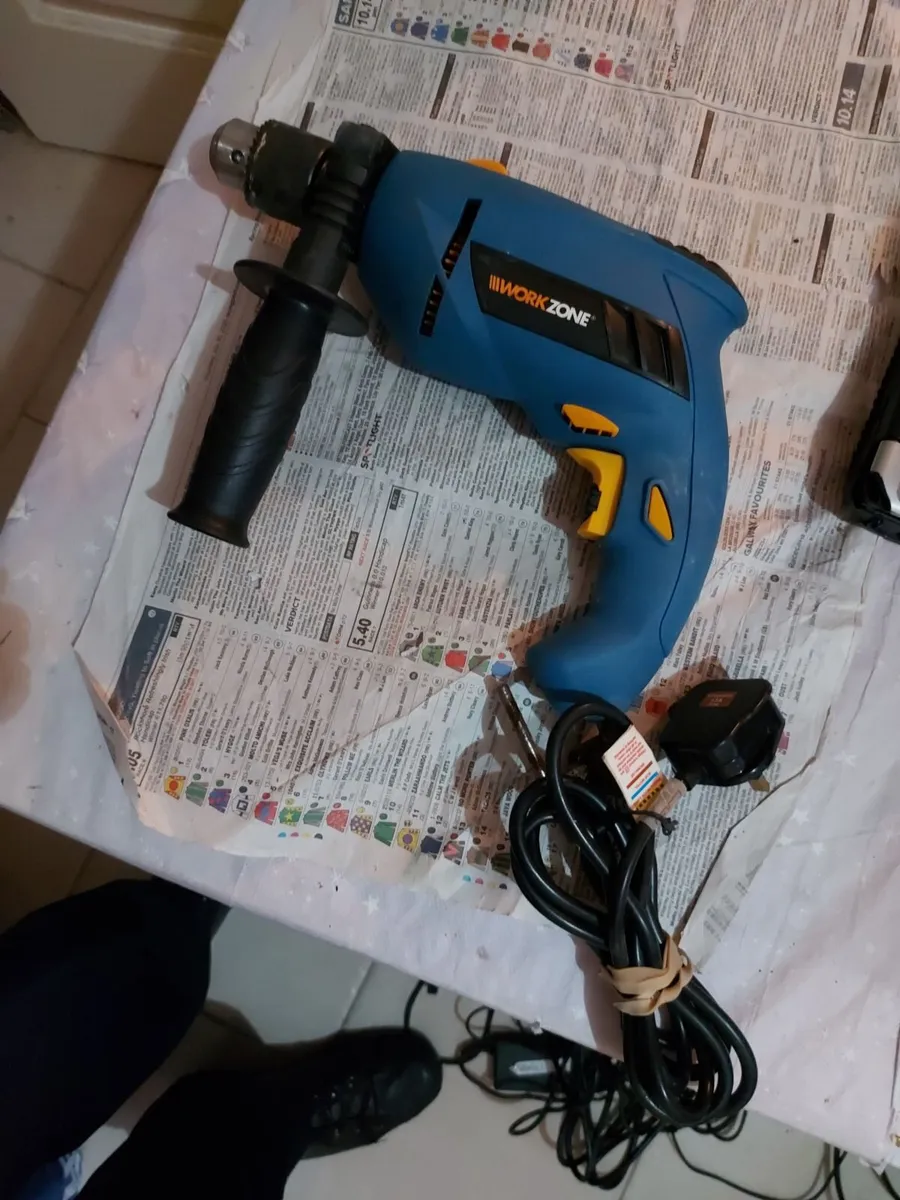 Workzone 810W Hammer Drill, Model WKB-810 - Image 1