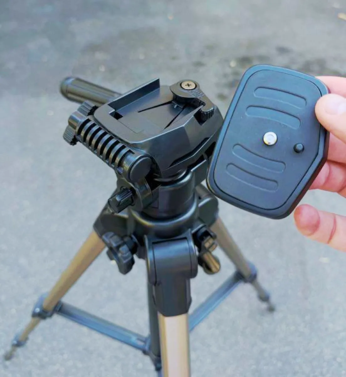 VELBON CX-660 Camera Tripod - Image 4