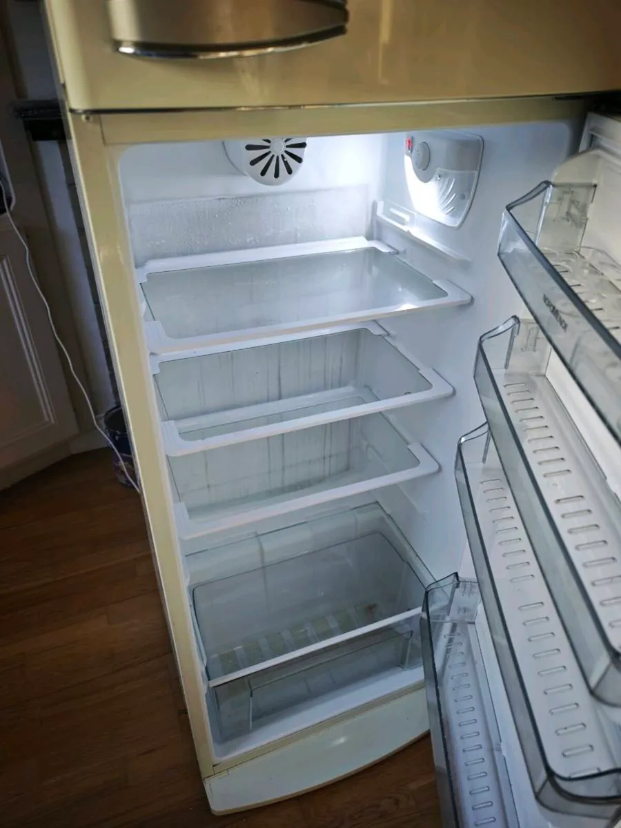 Fridge freezer - Image 2