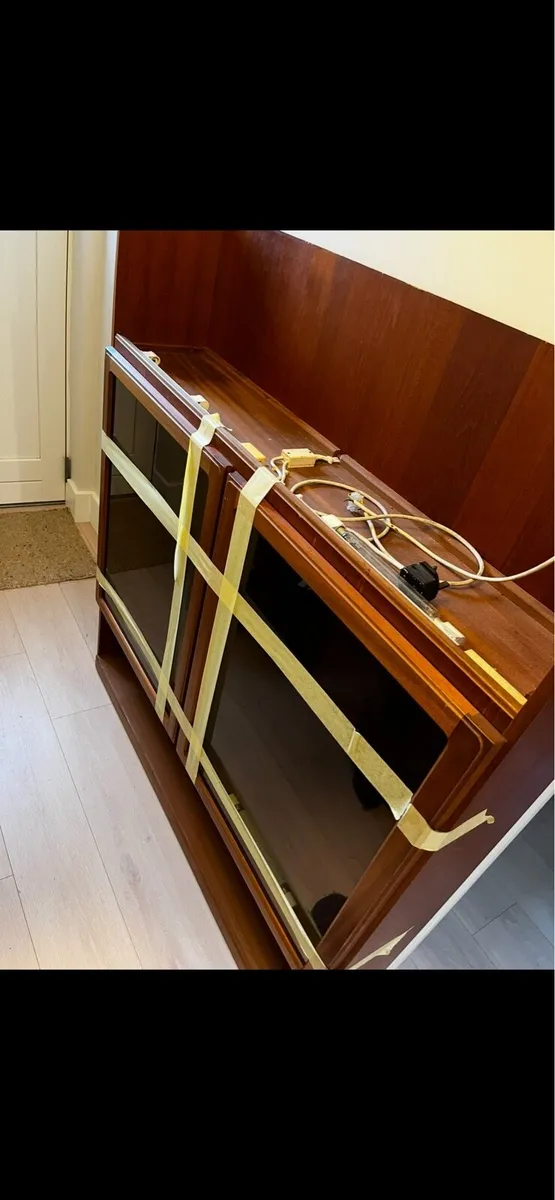 Mid century modern McIntosh highboard display unit - Image 3