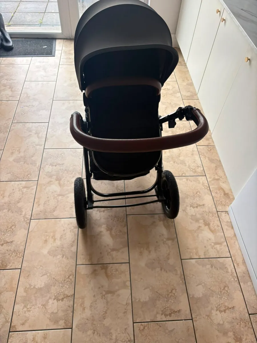 Ickle Bubba Travel System - Image 2
