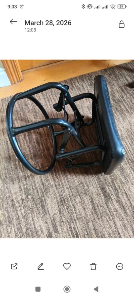 Beautiful leatherette foot stool and rocker, - Image 2
