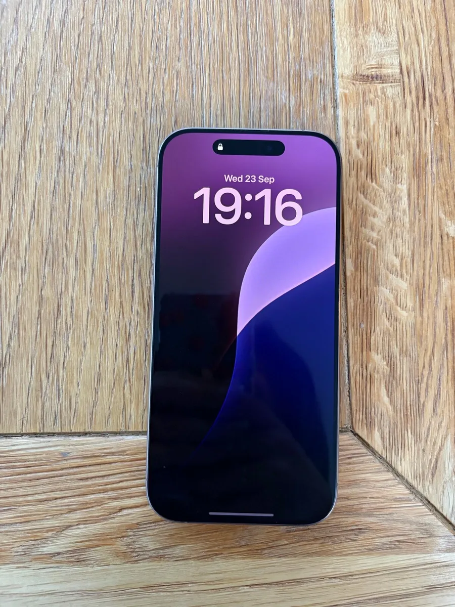 IPhone 16 Pro - Image 2