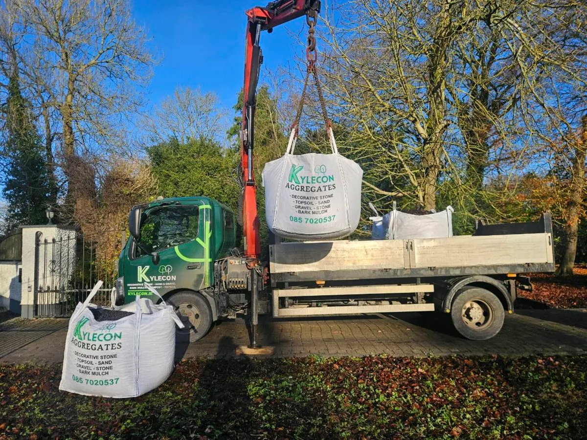 Sand gravel and topsoil - Image 1