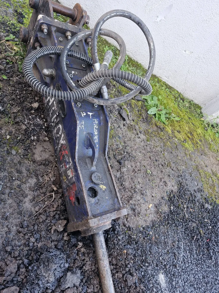 Rock Breaker