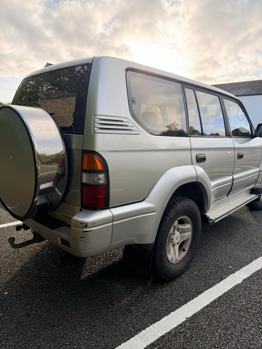 Toyota Land Cruiser - Image 4