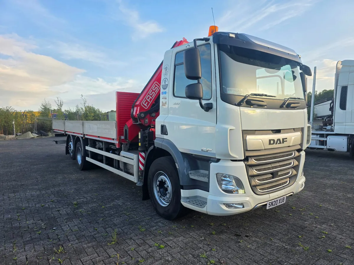 2020 DAF CF320 6X2 with 26ft, 4 inch dropside body - Image 1