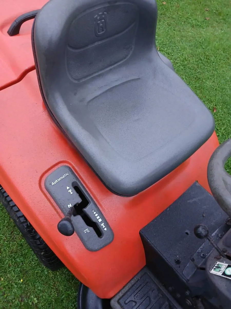 Husqvarna hydrostatic in Pristine condition - Image 4