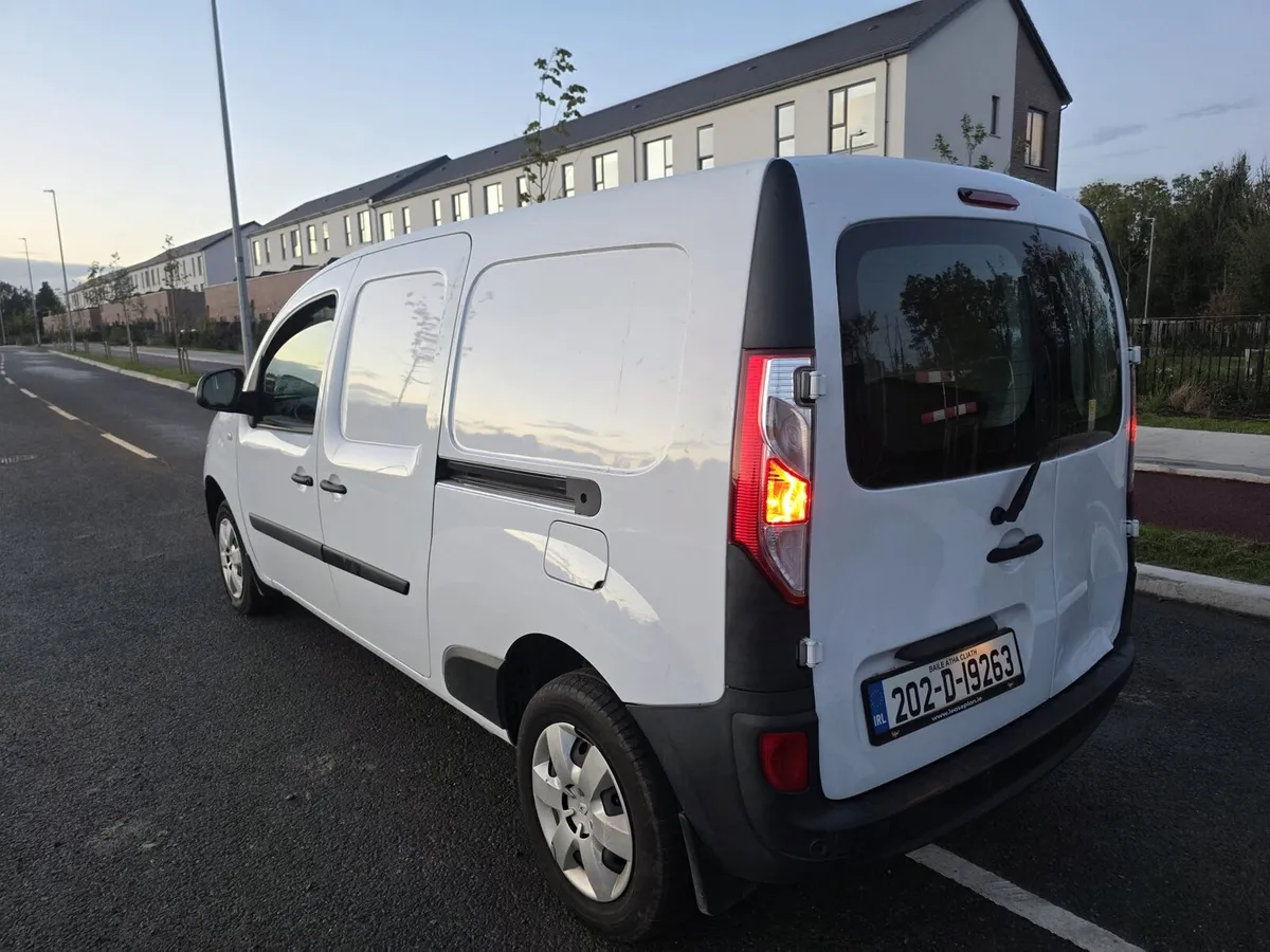 Renault kangoo 2020 Electric New cvrt - Image 2