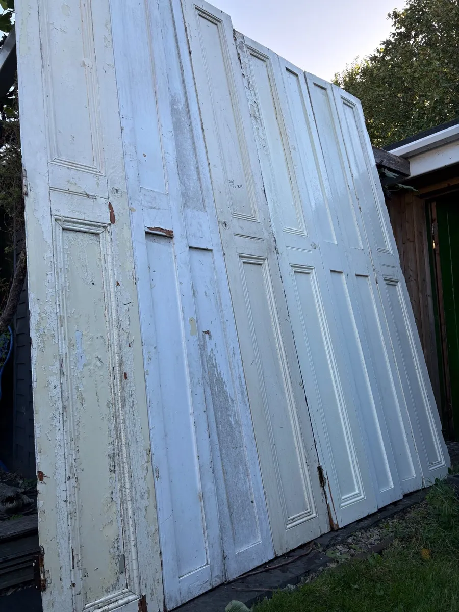 Two pairs of Victorian window shutters - Image 1