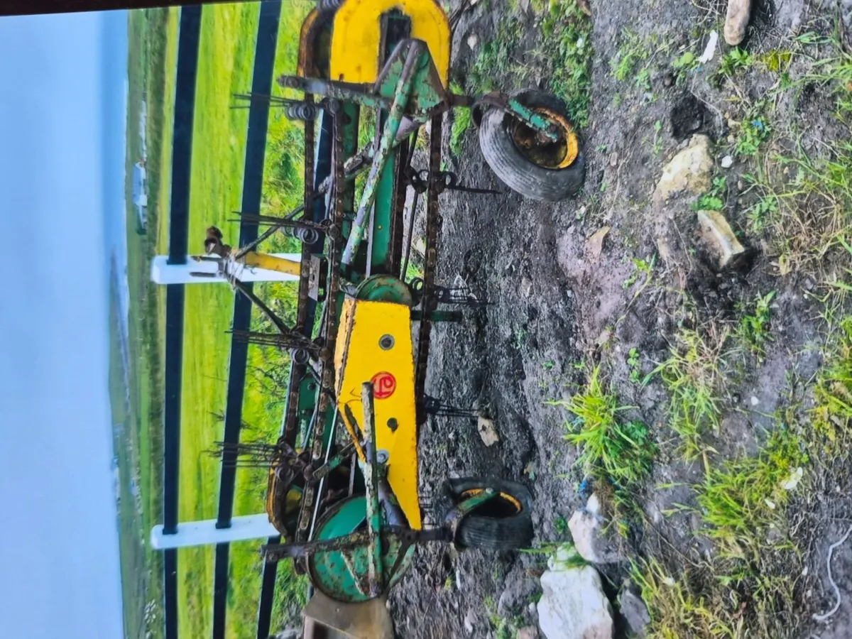 Hay turner and Manure spreader - Image 2