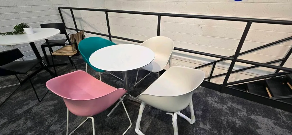 Stylish canteen chairs - Image 1