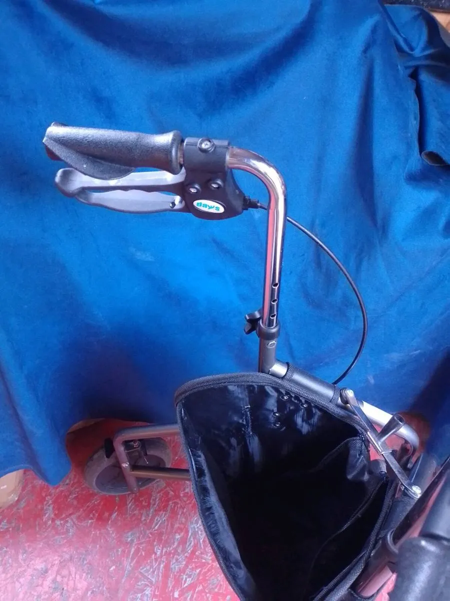 Days 3-Wheel Folding Rollator / Walker with Bag - Image 3