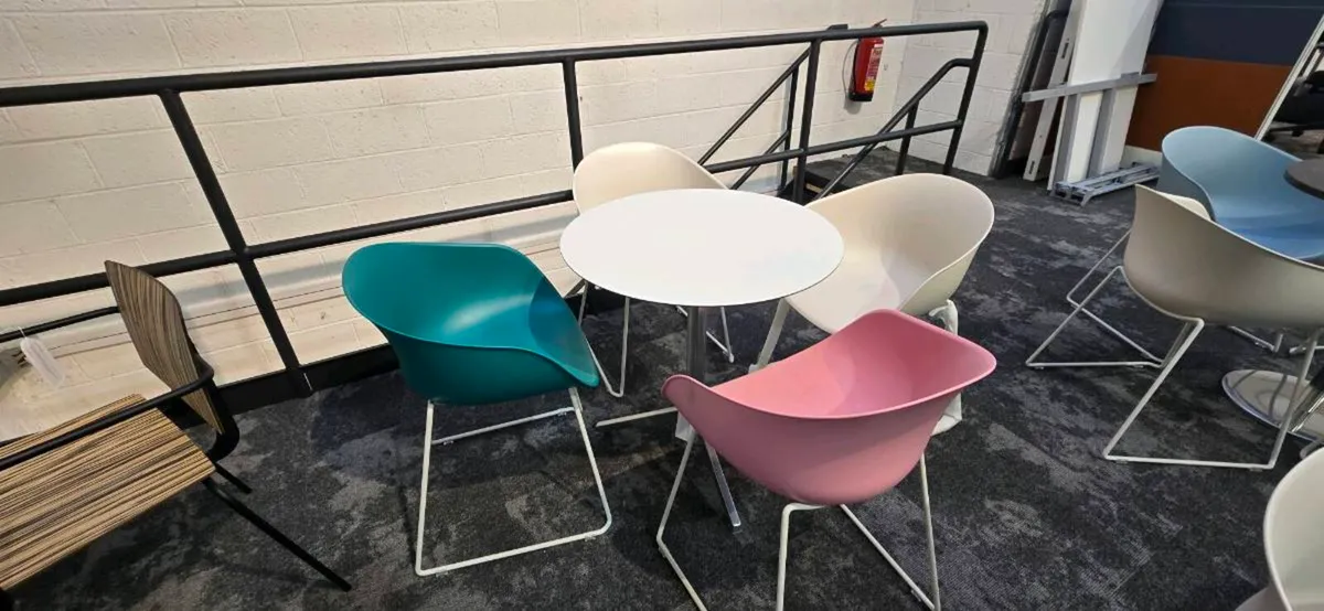Stylish canteen chairs - Image 3
