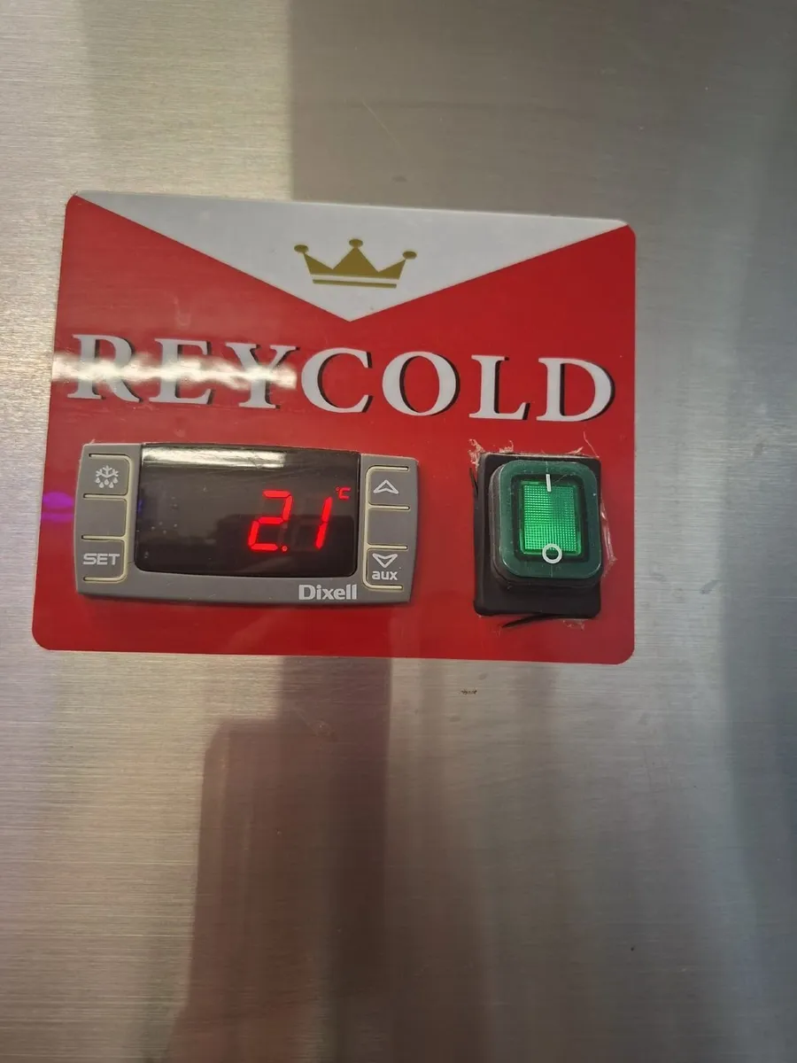 Reycold fridge working good, assets - Image 1