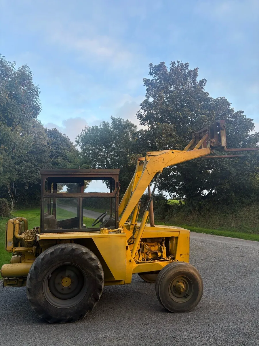 International 434 Loader - Image 2