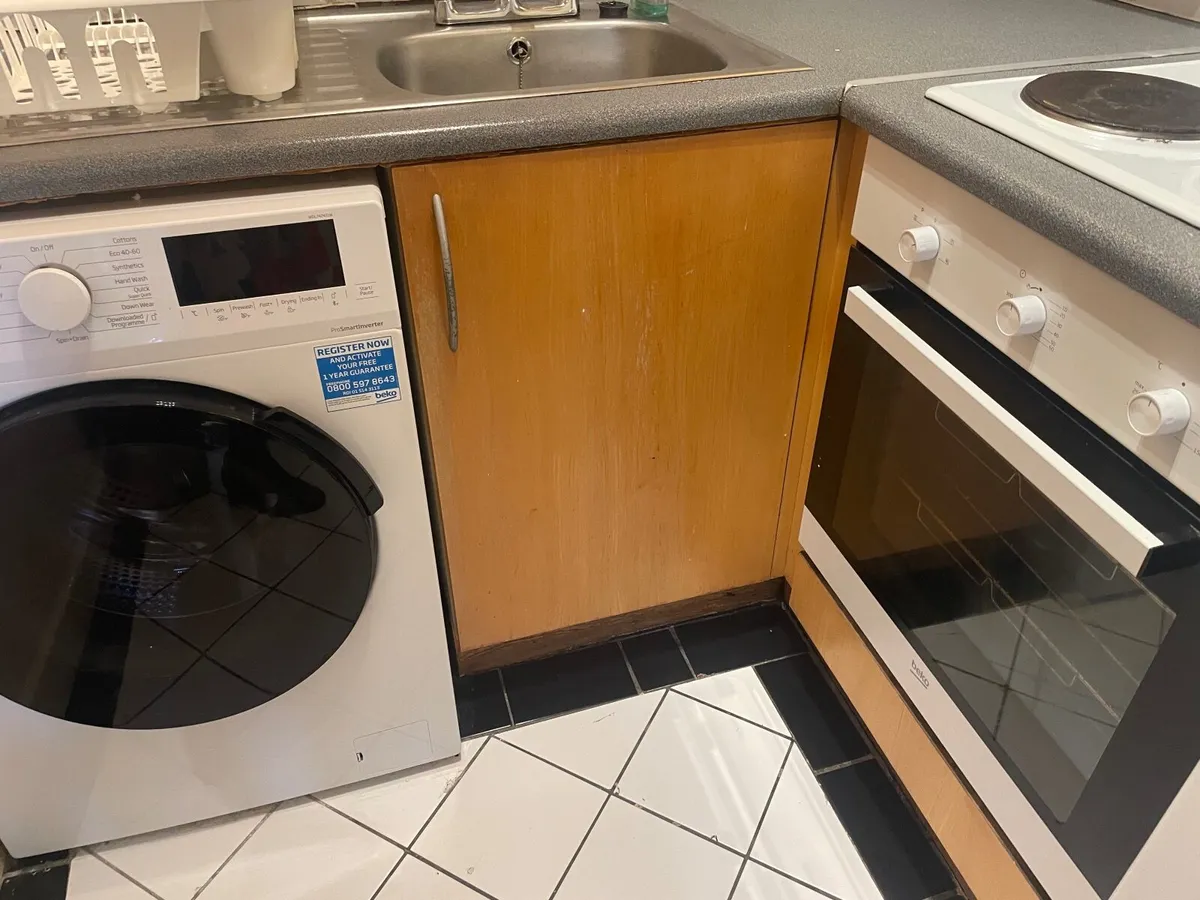 Household items - Image 1