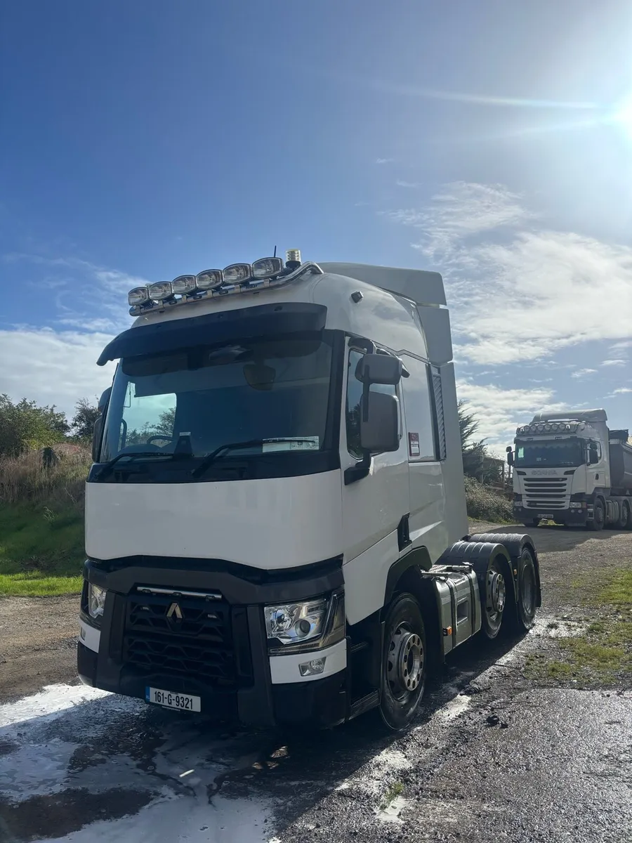 Renault T480 - Image 1