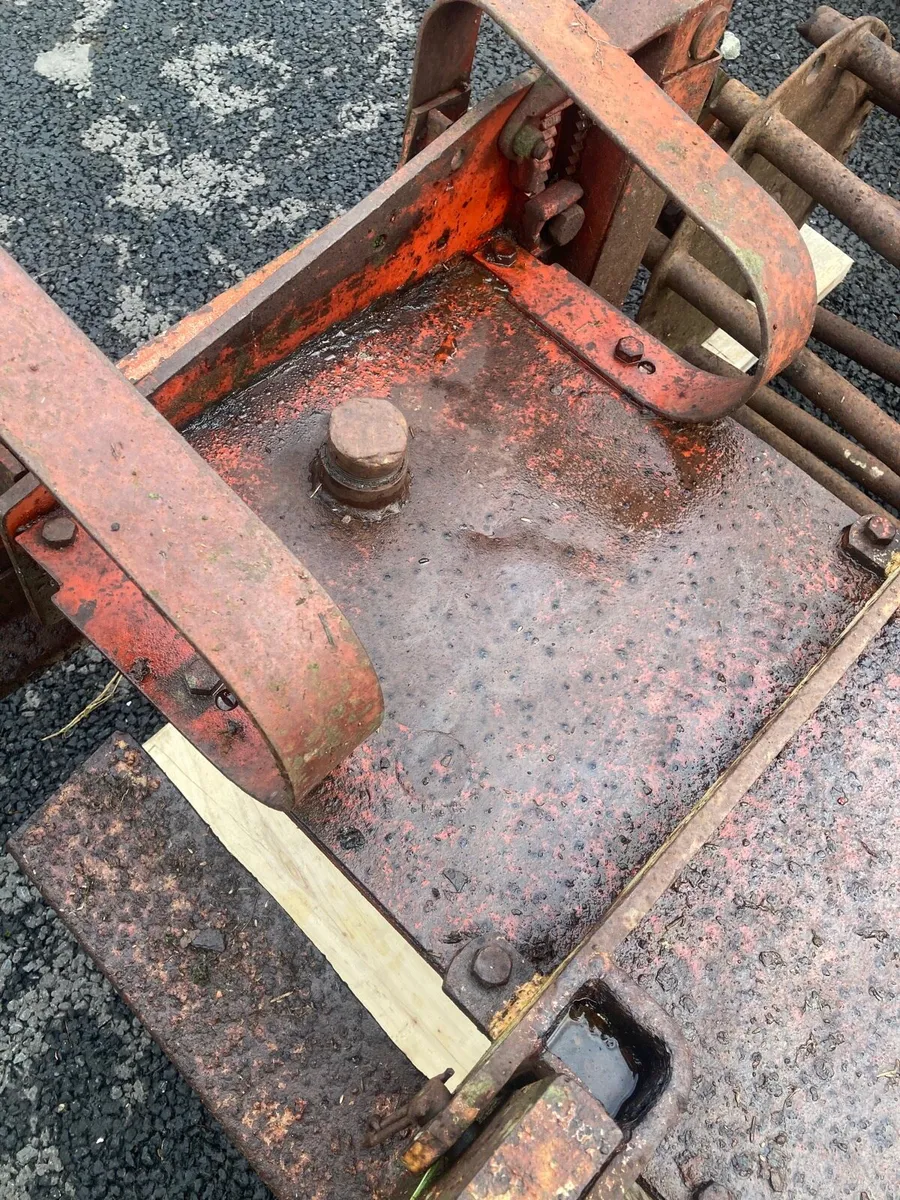 2.5m Kuhn power harrow - Image 3