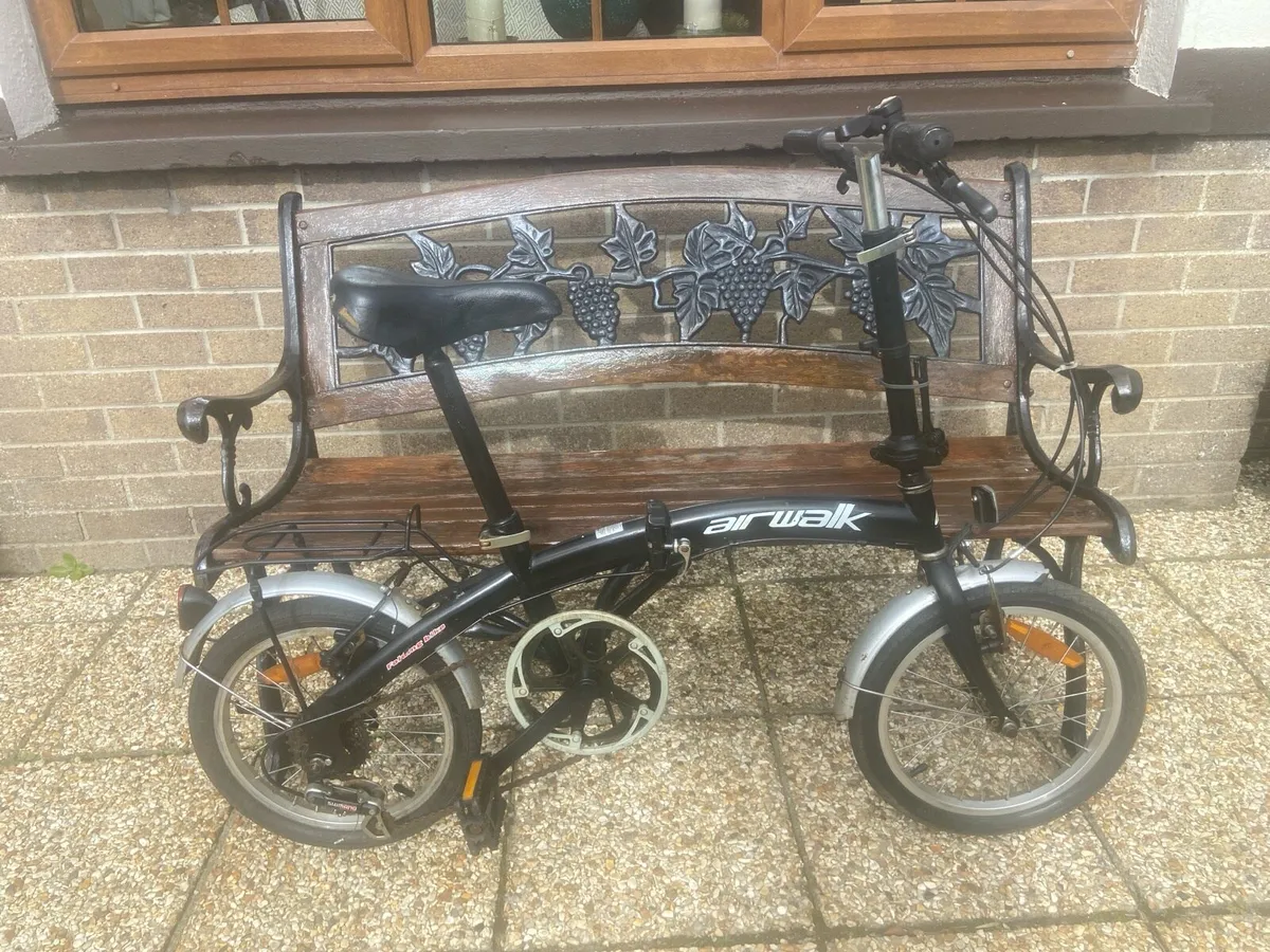 Fold up. Bicycle - Image 1