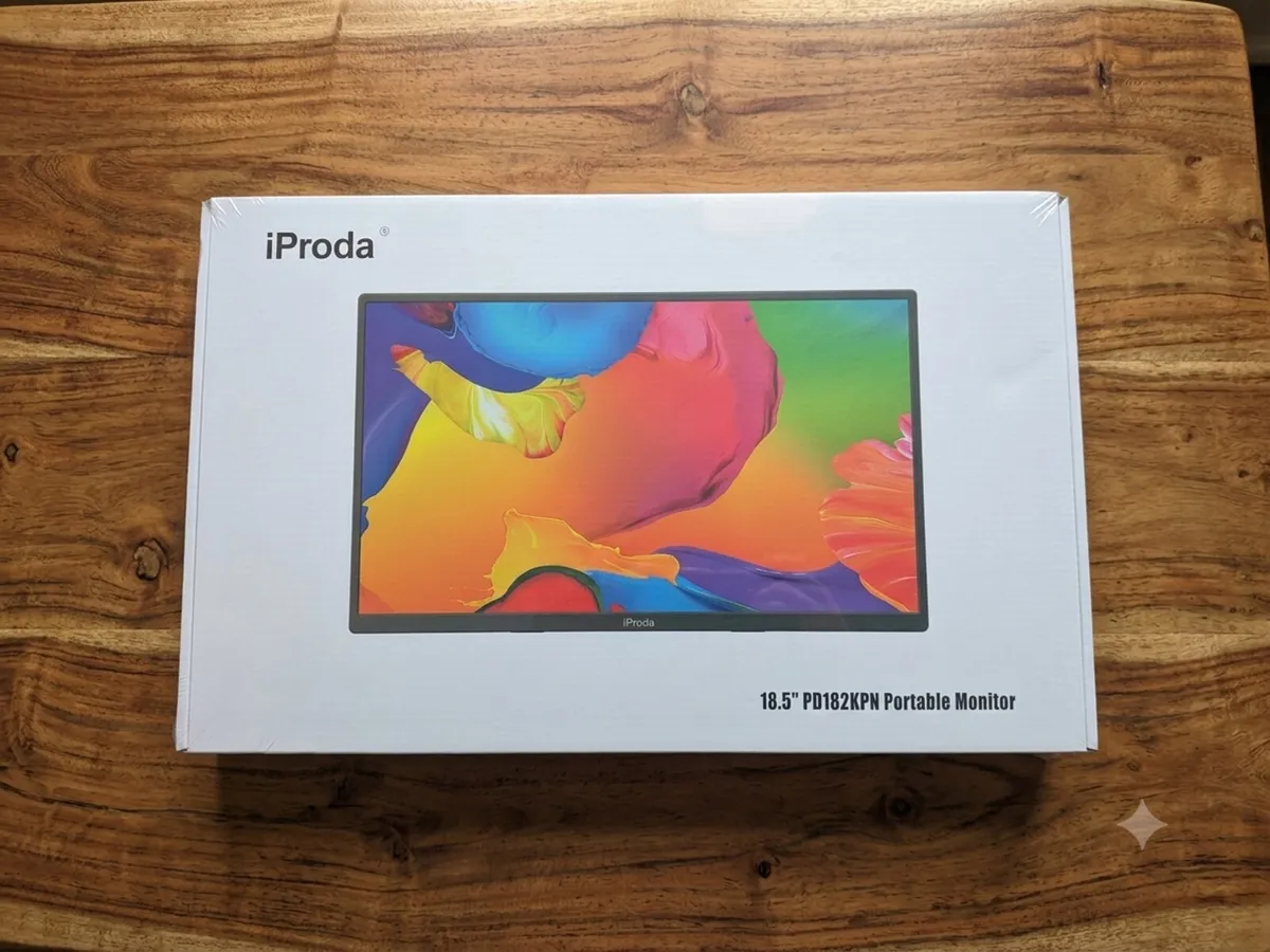 18.5 Portable Monitor(one left) - ultra thin- new - Image 3