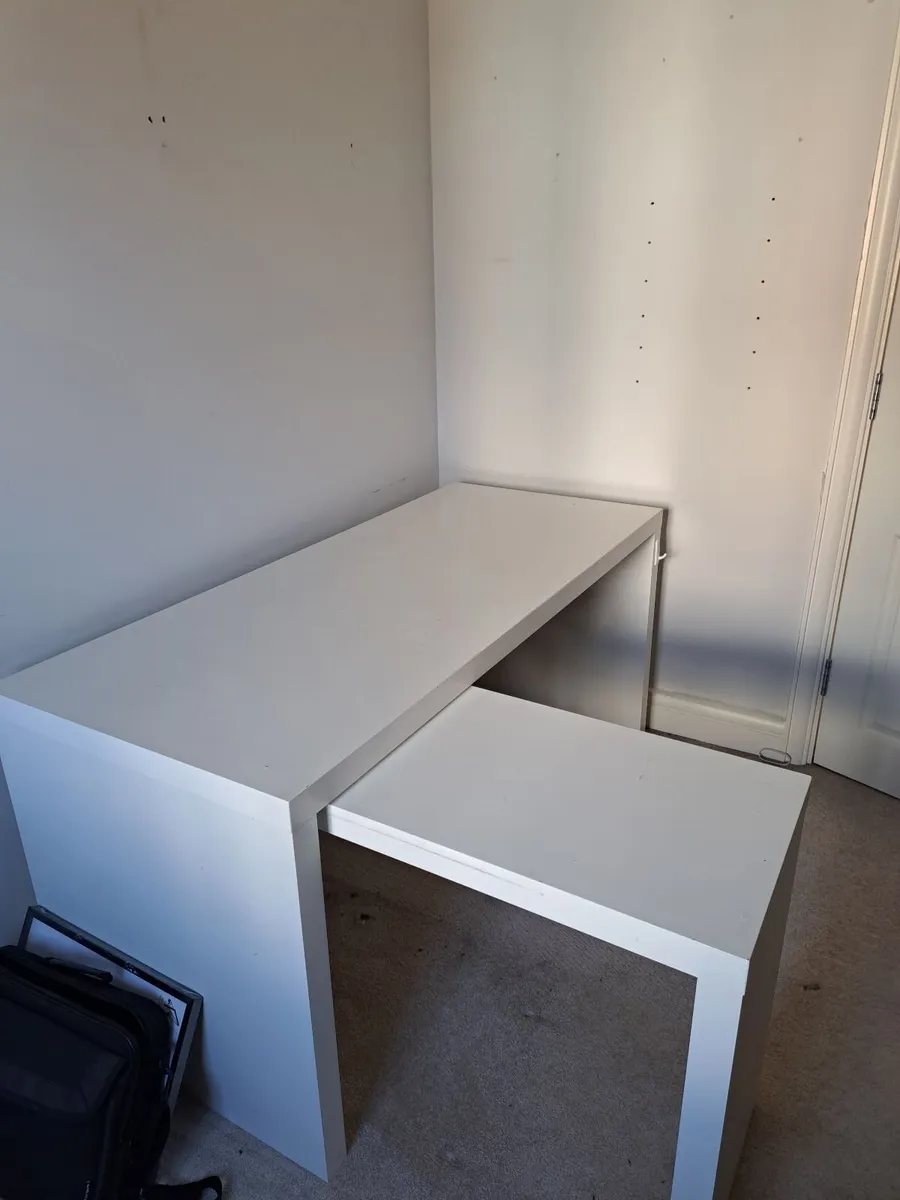Office desk - Image 2
