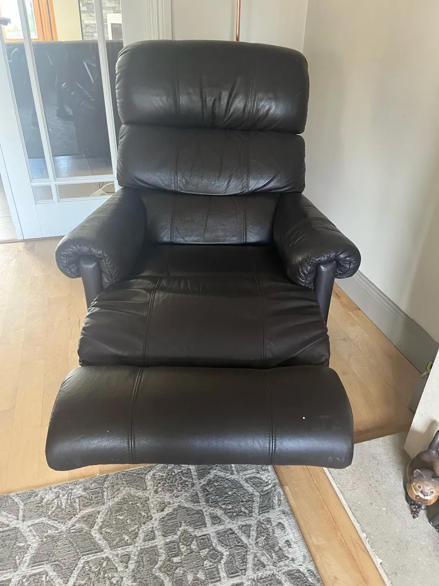 Leather Recliner chair - Image 3