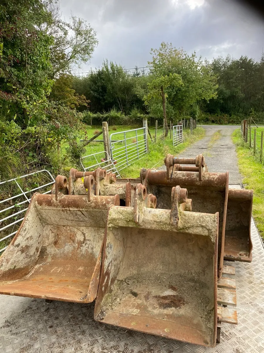 Digger buckets - various sizes - Image 1