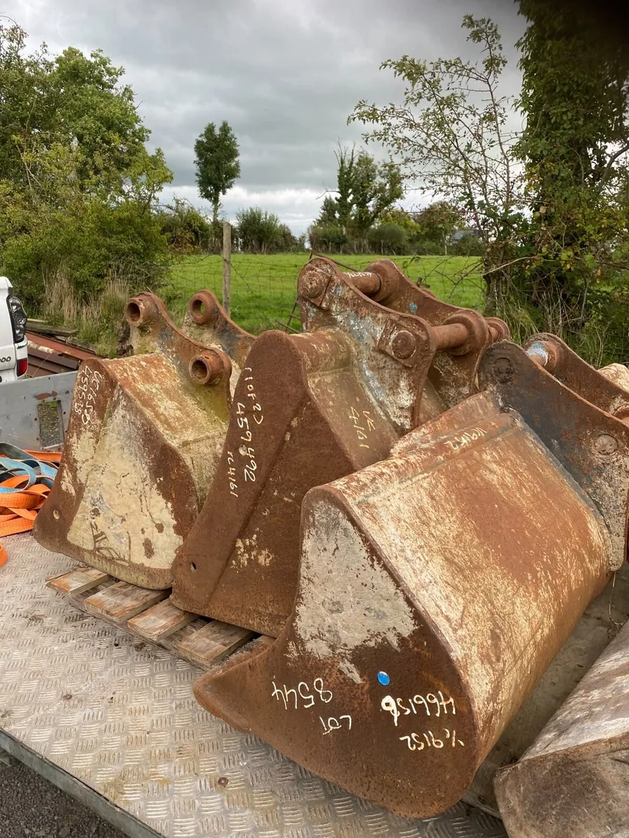 Digger buckets - various sizes - Image 4
