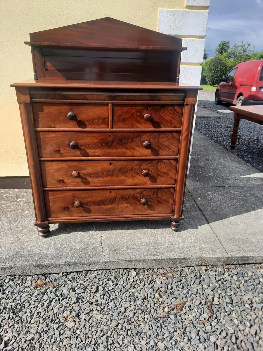 Antique chest of drawers - Image 1