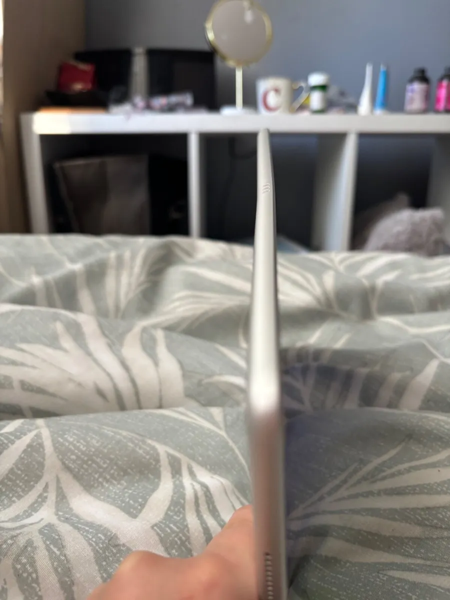 iPad - Image 1
