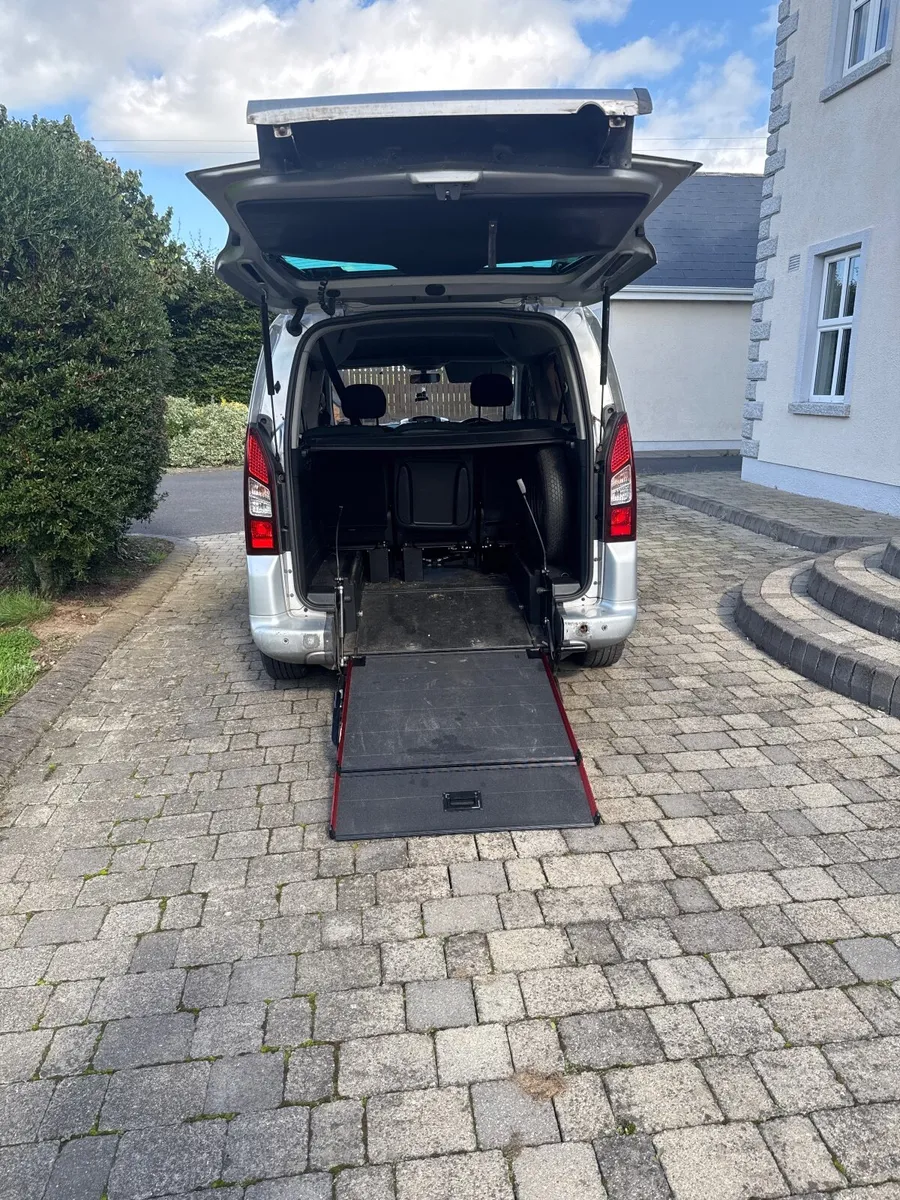 Mobility vehicle - Image 1
