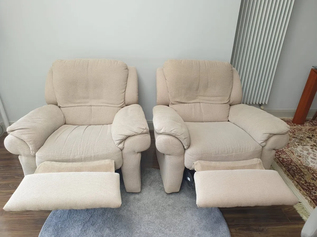 Single Recliner Sofa - Image 2