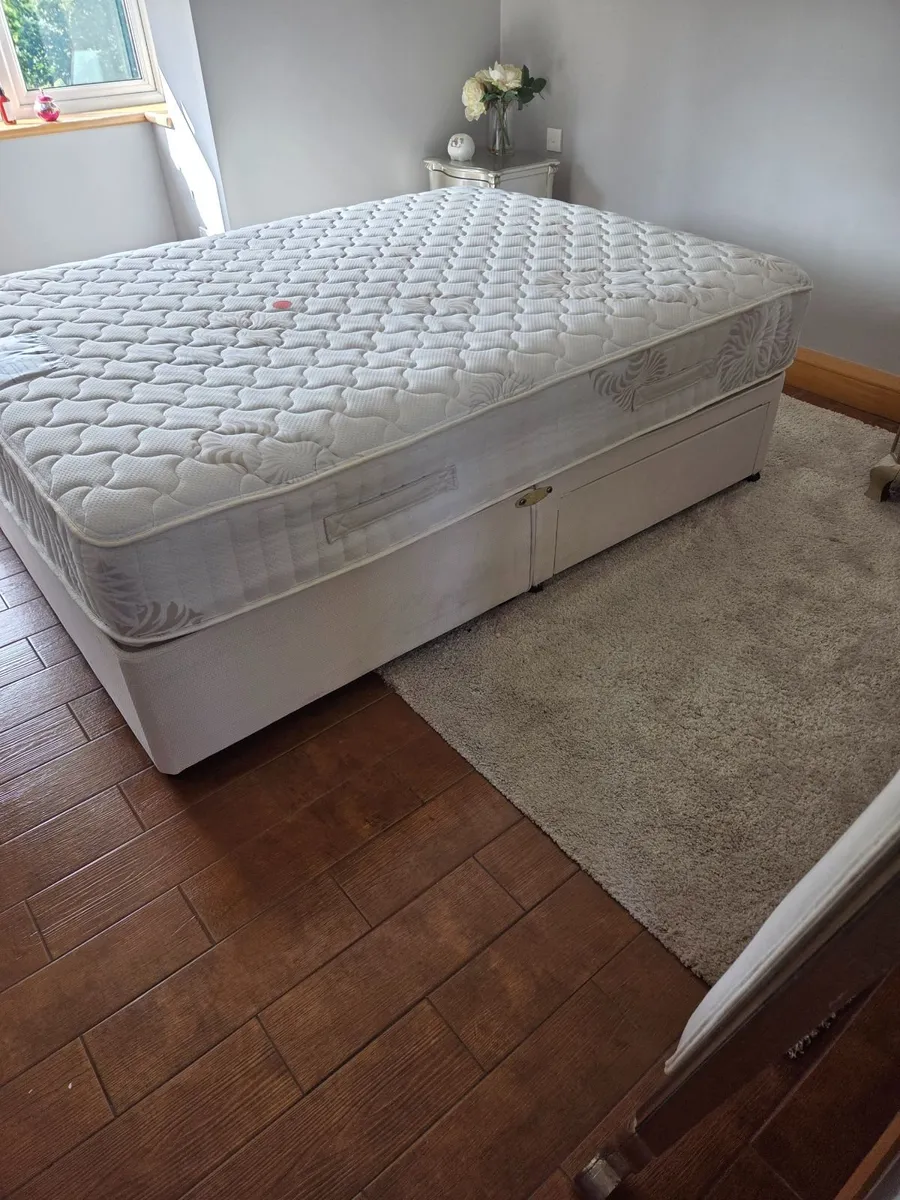 Bed king size - Image 3