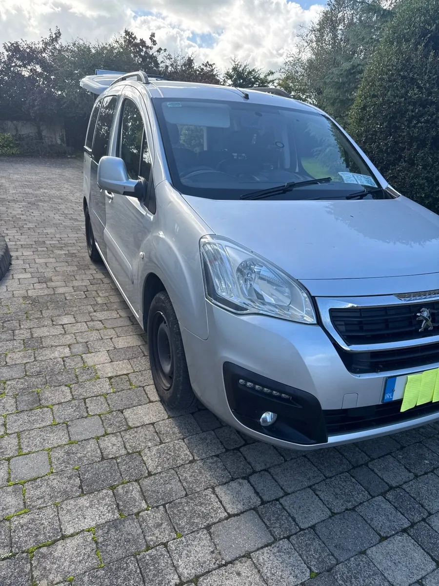 Mobility vehicle - Image 4