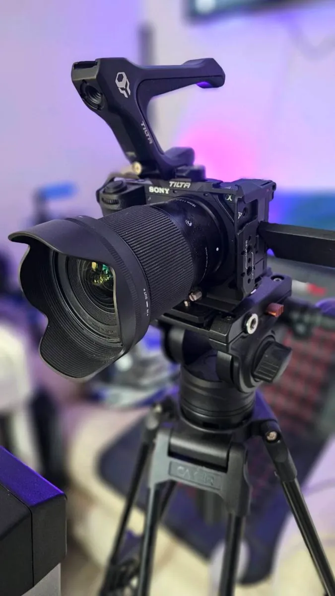 Sony A6700 Sigma 16mm F1.4 lens bundle - Image 1
