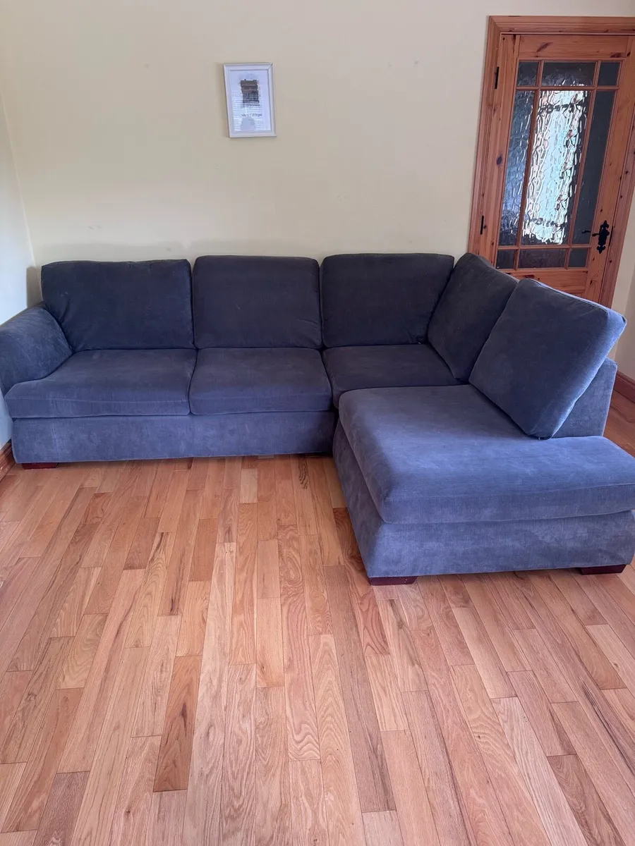 Corner sofa - Image 1