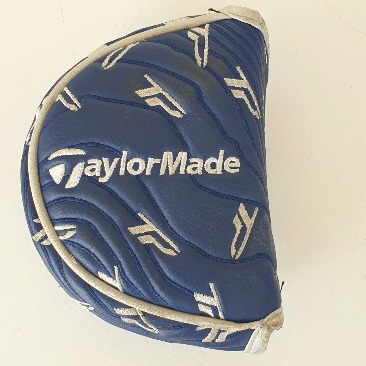 Taylormade TP collection mallet putter head cover - Image 1