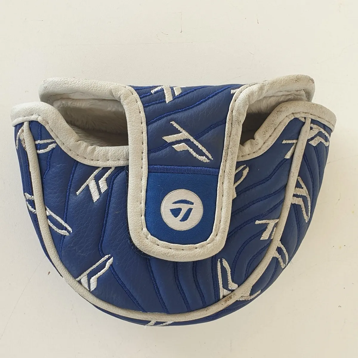 Taylormade TP collection mallet putter head cover - Image 2