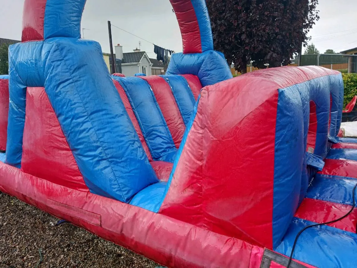 Bouncy obstacle course - Image 2