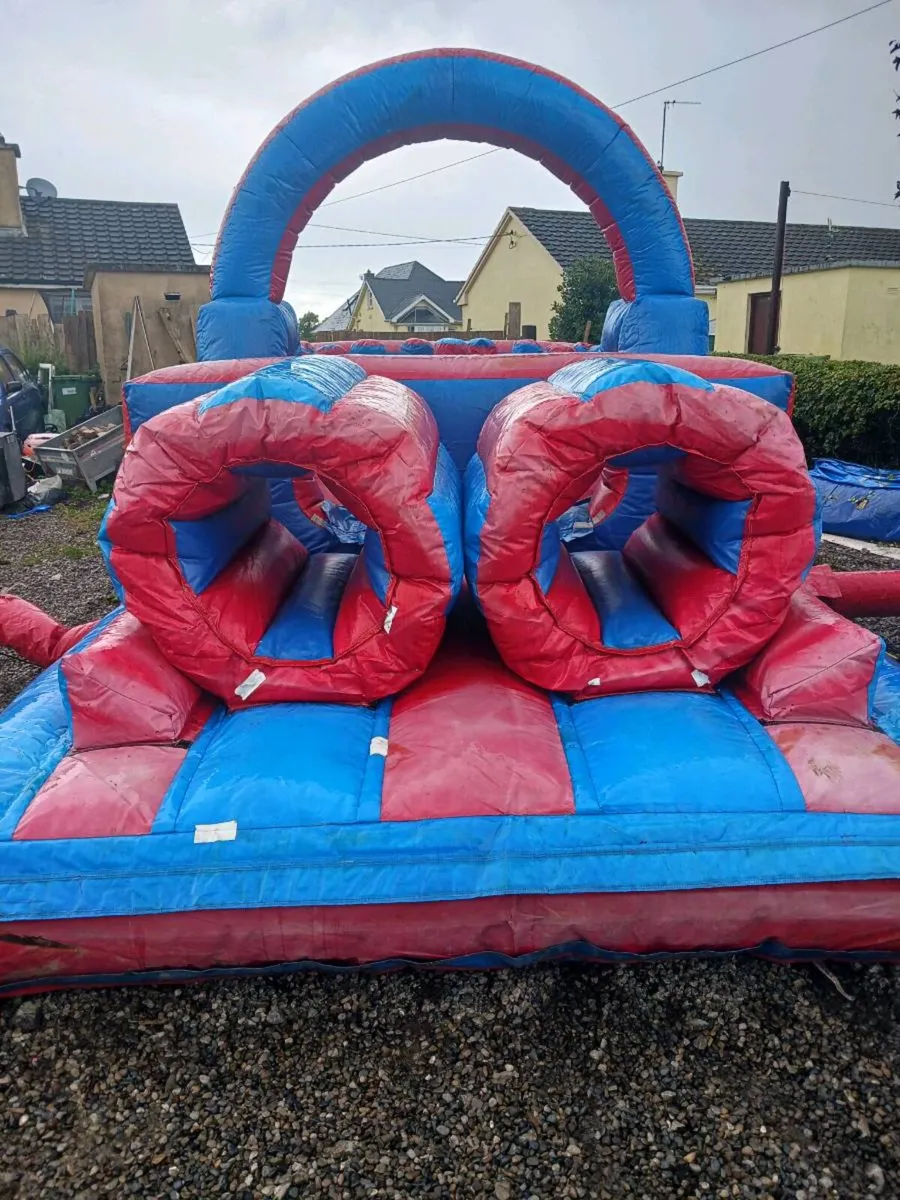 Bouncy obstacle course - Image 3