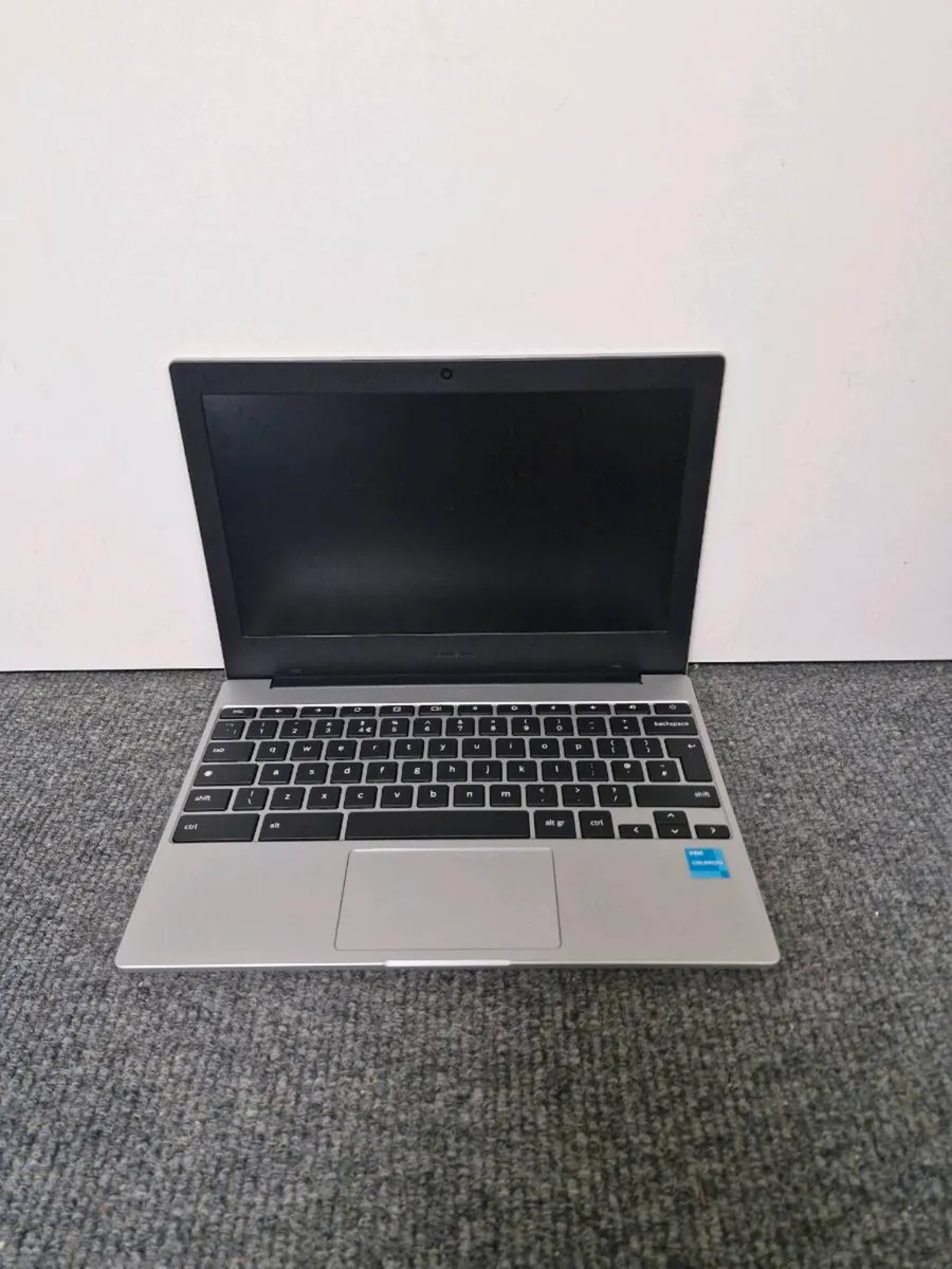 Samsung Chrome book XE310XDA Laptop - Image 1