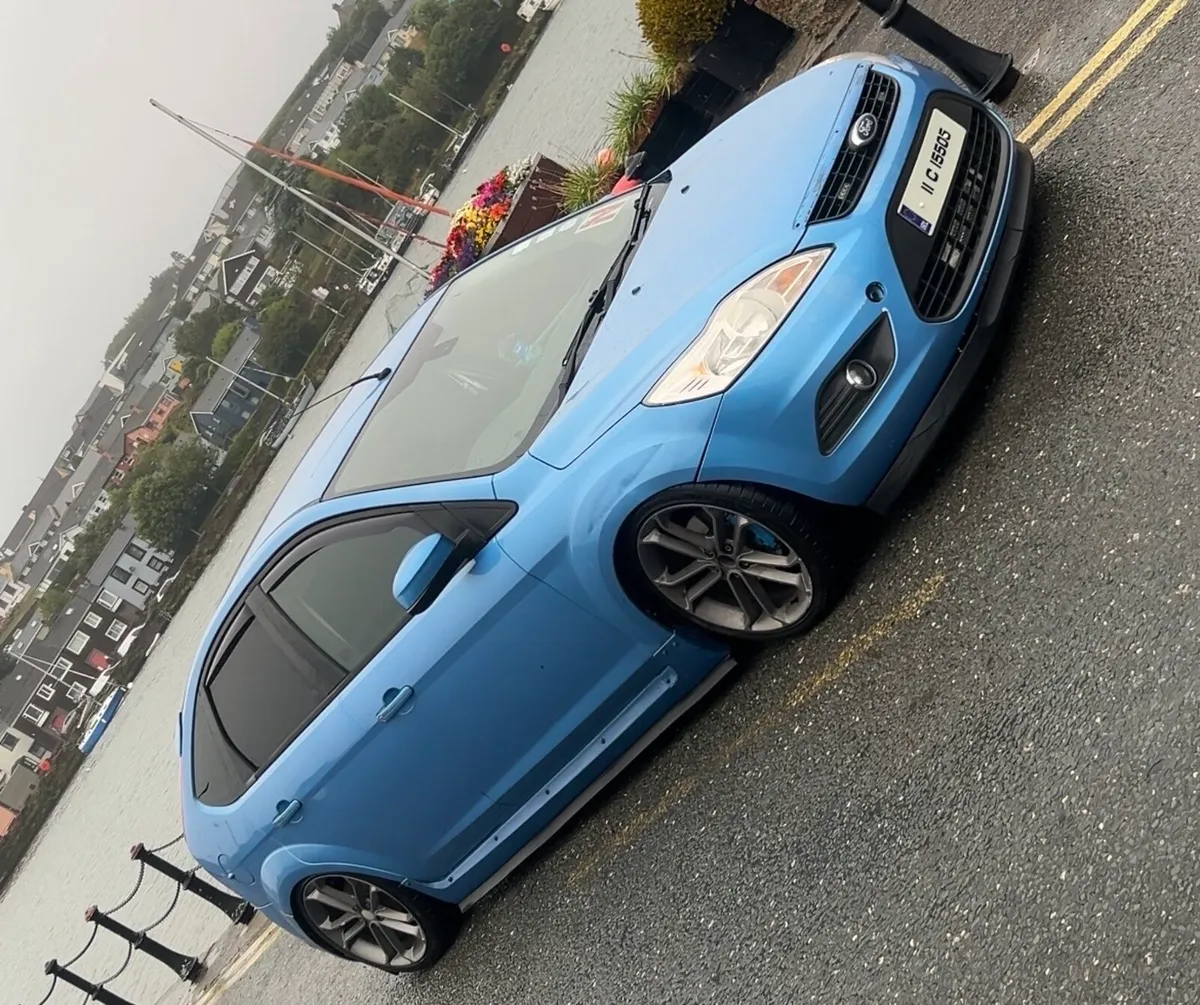 Ford focus breaking - Image 1