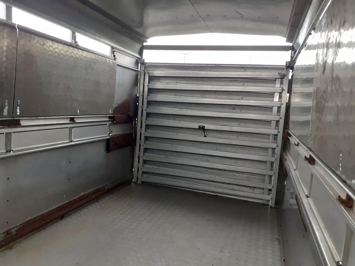 Cattle trailer - Image 2
