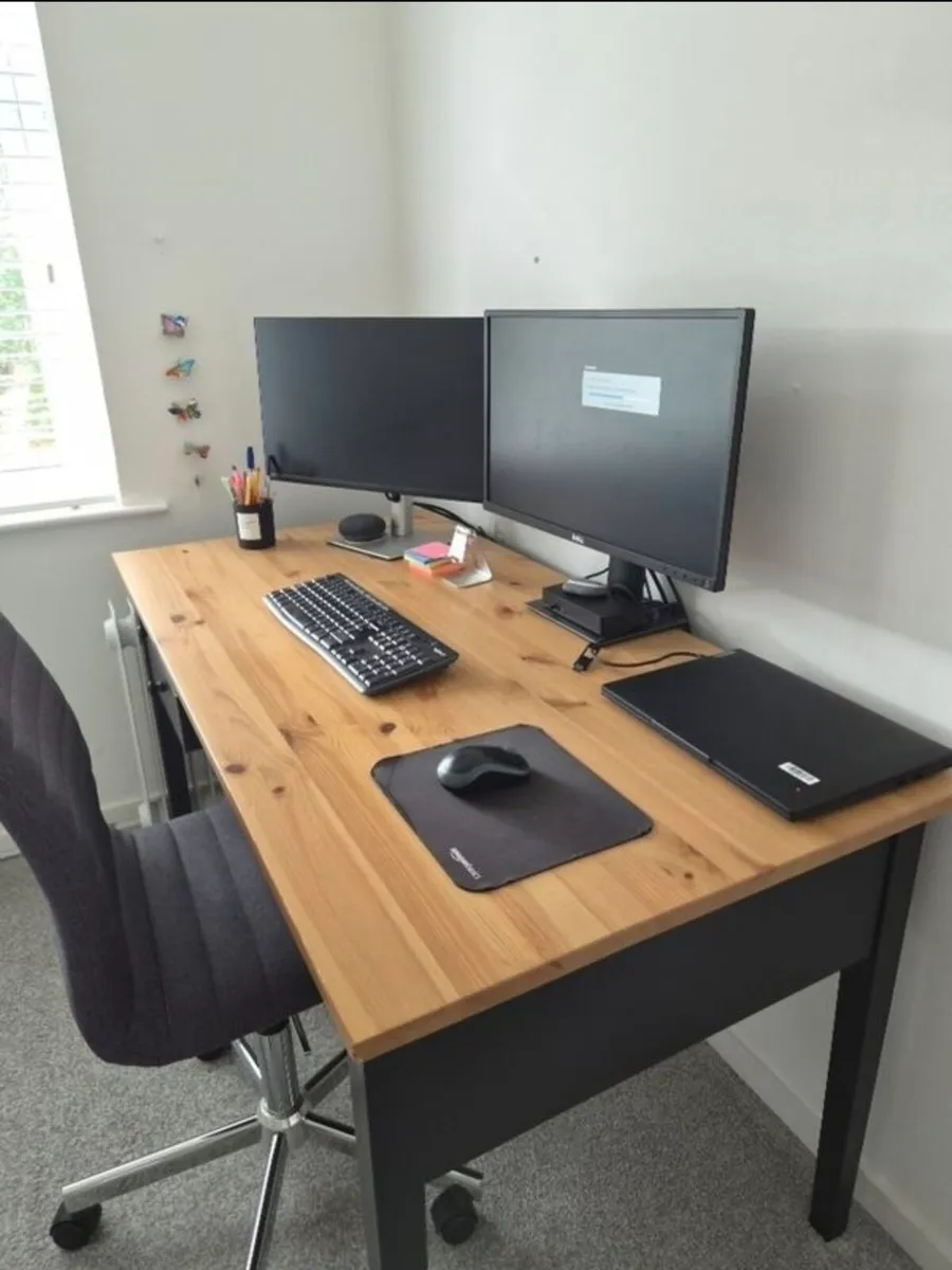 Office desk - Image 2