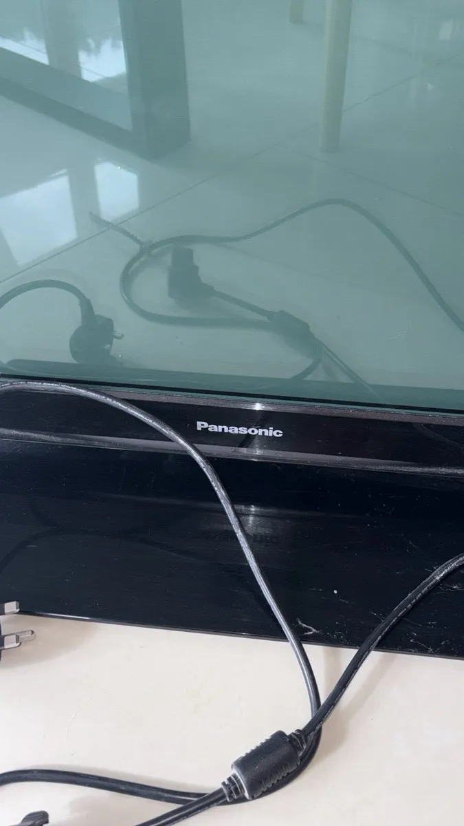 Panasonic TV - Image 2
