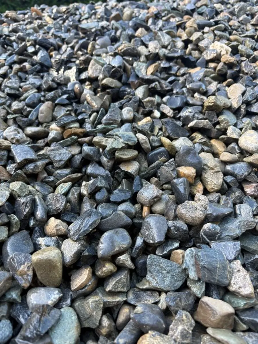 Load Of 20mm Washed Pebble - Image 1