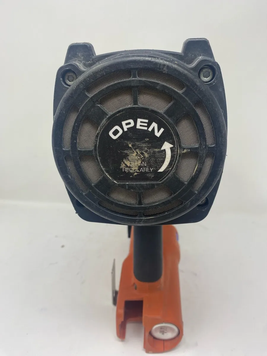 Spit Pulsa 40p+ Concrete Nail Gun - Image 4